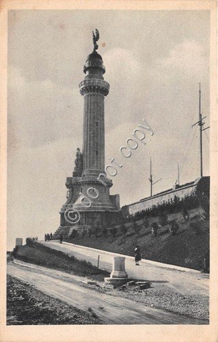 Cartolina - Trieste faro della Vittoria animata 1933
