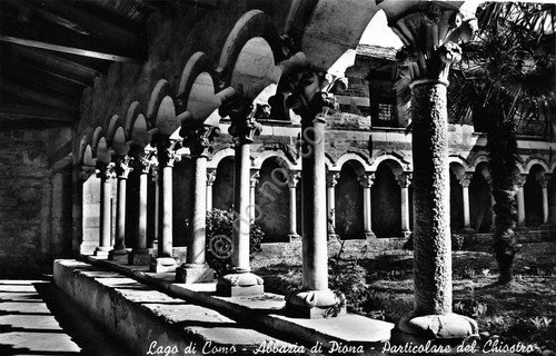 Cartolina Abbazia di Piona Lago di Como particolare del chiostro …