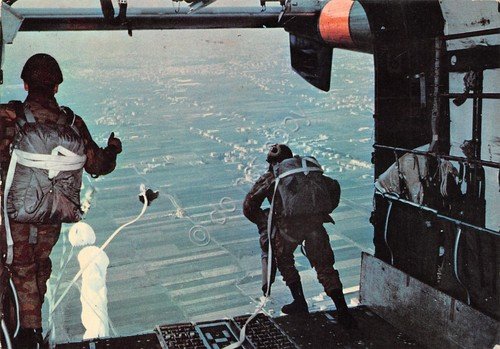 Cartolina Aereo Paracadutisti militari | Immagine principale