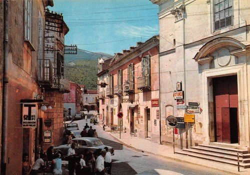 Cartolina Airola Via Roma case negozi Tabacchi animata anni '90 | Immagine principale