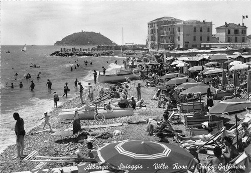 Cartolina Albenga Villa Rosa Gallinara Spiaggia anni '50 (Savona)