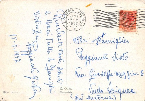 Cartolina Alessandria Piazza della Libertà animata auto d'epoca 1957