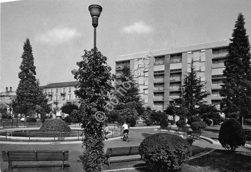 Cartolina Alessandria Piazza Matteotti anni '50