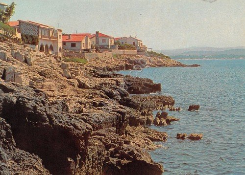 Cartolina Alghero Fertilia Scogliere e case | Immagine principale