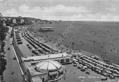 Cartolina Anzio riviera di Levante spiaggia stabilimenti dall'alto 1955