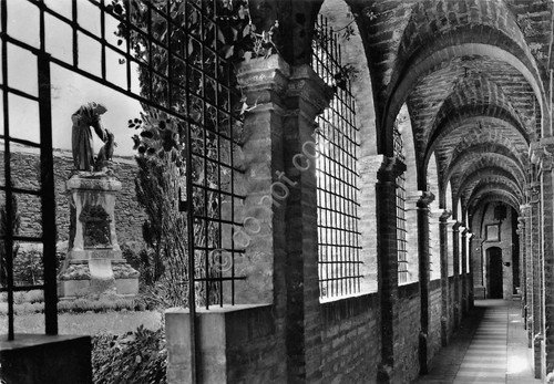 Cartolina Assisi S. M. degli Angeli roseto con monumento a … | Immagine principale