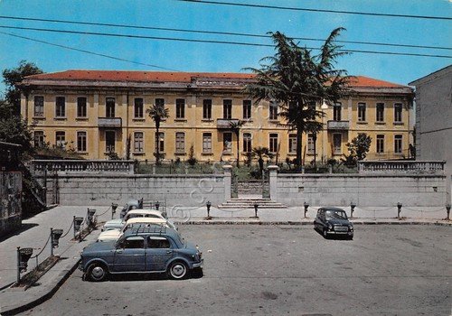 Cartolina Atripalda Edificio Scolastico scuola anni '80 | Immagine principale