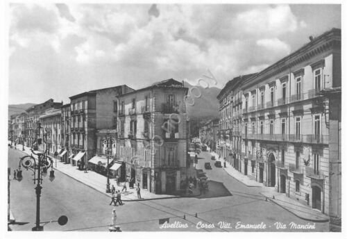 Cartolina Avellino Corso V. Emanuele Via Mancini ripro anni '50