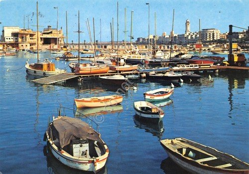 Cartolina Bari darsena lungomare 1991 barche