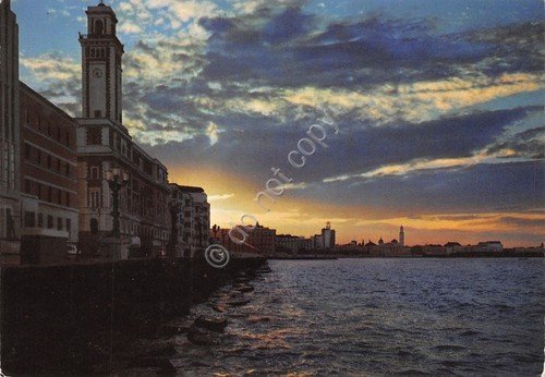 Cartolina Bari Tramonto sul lungomare 1985 | Immagine principale