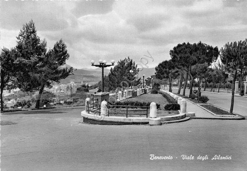 Cartolina Benevento Viale degli Atlantici | Immagine principale