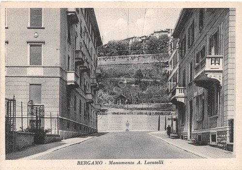 Cartolina Bergamo - Monumento A Locatelli NVG | Immagine principale