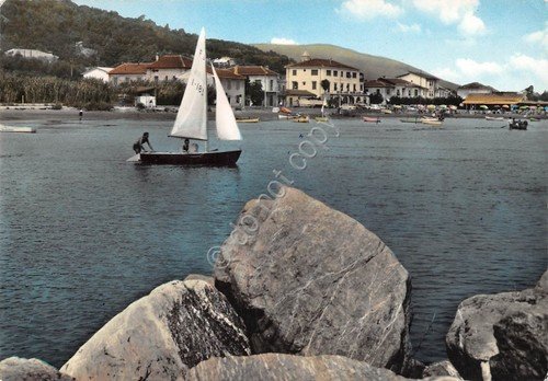 Cartolina Bocca di Magra Panorama parziale barca a vela | Immagine principale