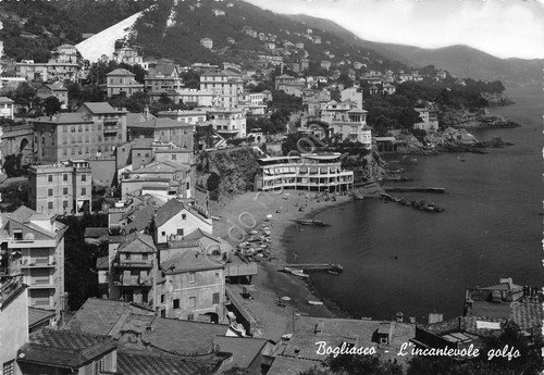 Cartolina Bogliasco il golfo dall'alto spiaggia e case 1958