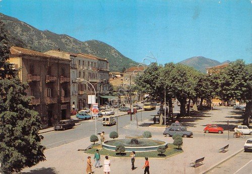 Cartolina Boiano Piazza Roma animata auto case anni '70 | Immagine principale