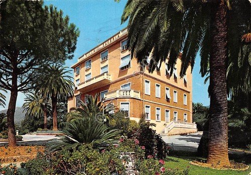 Cartolina Borgio Verezzi Villa Zaveria Suore Sacramentine di Bergamo 1976