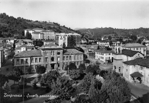 Cartolina Borgosesia panorama parziale paese