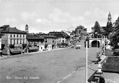 Cartolina Bra - Piazza XX Settembre (Cuneo) | Immagine principale