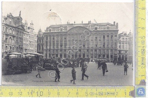 Cartolina Bruxelles - Maison de Corporation - Animata- Vg Belge … | Immagine principale