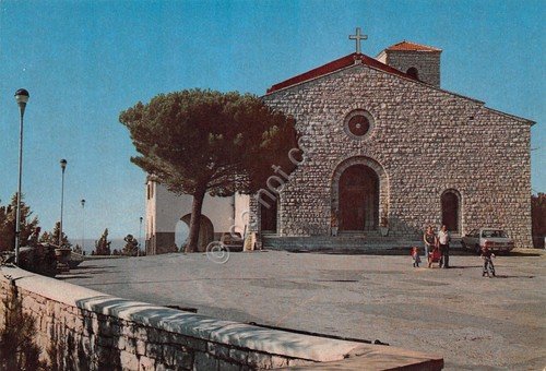 Cartolina Campobasso Chiesa M. SS. del Monte animata auto anni … | Immagine principale