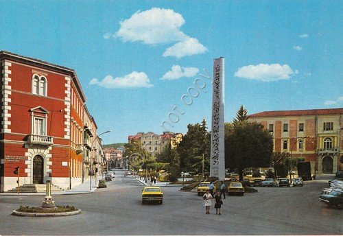Cartolina Campobasso Piazza della Vittoria Monumento ai Caduti animata anni … | Immagine principale