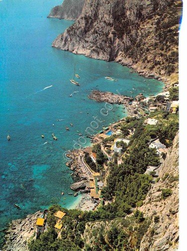 Cartolina Capri Marina Piccola dall'alto anni '80 | Immagine principale