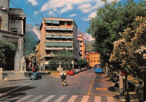 Cartolina Carrara Largo delle Poste | Immagine principale
