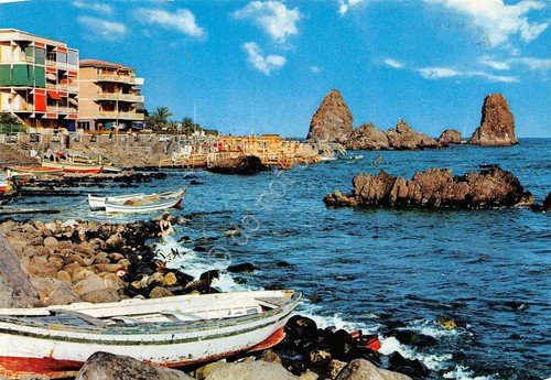 Cartolina Catania dintorni Scogliera di Acitrezza 1977 | Immagine principale
