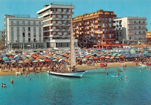Cartolina Cattolica spiaggia stabilimenti balneari Hotel Excelsior anni '80 | Immagine principale