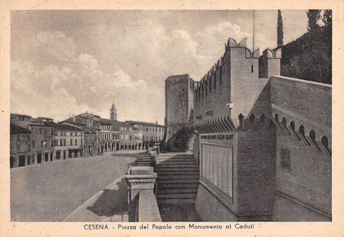 Cartolina Cesena Piazza del Popolo Monumento ai Caduti anni '30