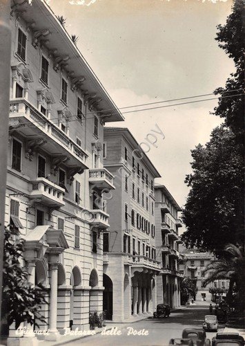 Cartolina Chiavari Palazzo delle Poste danneggiata in alto | Immagine principale