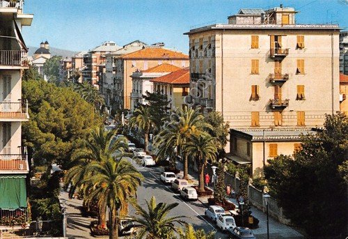 Cartolina Chiavari Viale delle Palme case auto anni '70 | Immagine principale