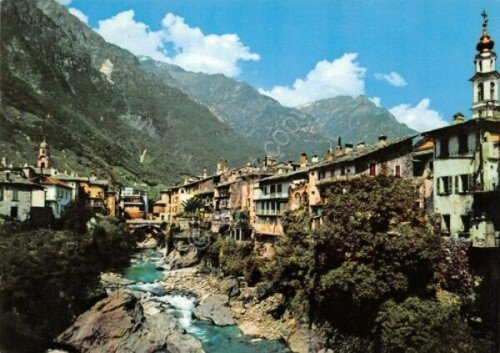 Cartolina Chiavenna panorama parziale lungo fiume
