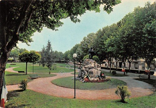 Cartolina Chieri Nuovo Monumento all'Alpino Giardini Pubblici ED SACAT 1984 | Immagine principale