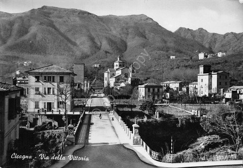 Cartolina Cicagna Via della Vittoria 1957
