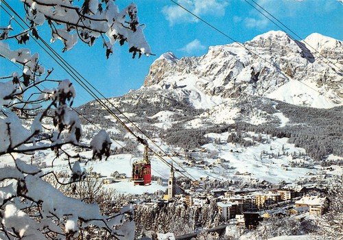 Cartolina Cortina paese funivia verso le Tofane 1974 | Immagine principale