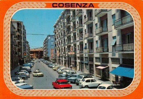 Cartolina Cosenza Corso Italia Auto d'epoca