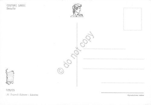 Cartolina Costumi Tradizionali Sardi Desulo donna che fila camino