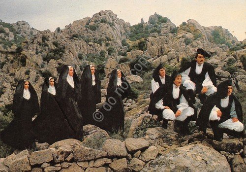 Cartolina Costumi Tradizionali Sardi Tempio Pausania gruppo | Immagine principale