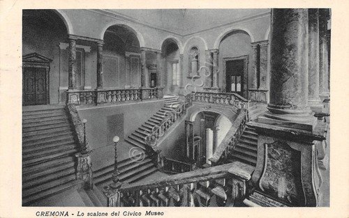 Cartolina Cremona scalone Museo Civico 1934