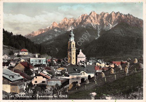 Cartolina Dobbiaco panorama paese colorata fieno