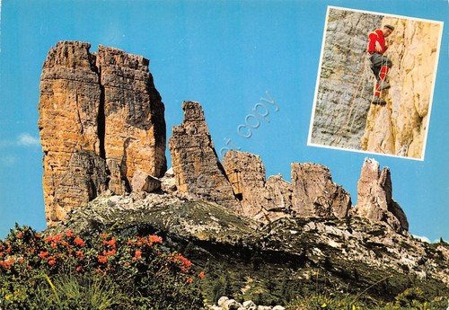 Cartolina Dolomiti Cinque Torri animata scalatore 1973 (Trento) | Immagine principale
