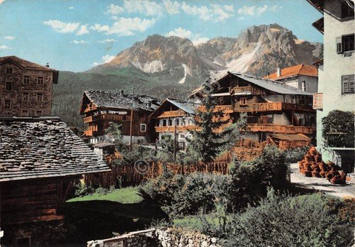 Cartolina Dosoledo di Cadore case rustiche grinze in angolo (Belluno) | Immagine principale
