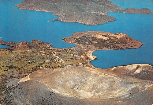 Cartolina Eolie Vulcano cratere con scorcio panoramico (Messina) | Immagine Gallery 1