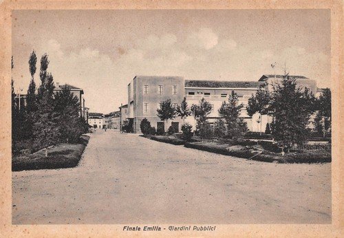 Cartolina Finale Emilia Giardini Pubblici anni '30