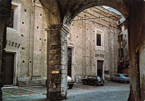 Cartolina Finale Ligure Borgo angolo pittoresco auto d'epoca | Immagine principale