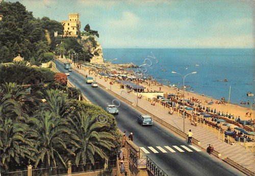 Cartolina Finale Ligure Via Aurelia spiaggia a levante | Immagine principale