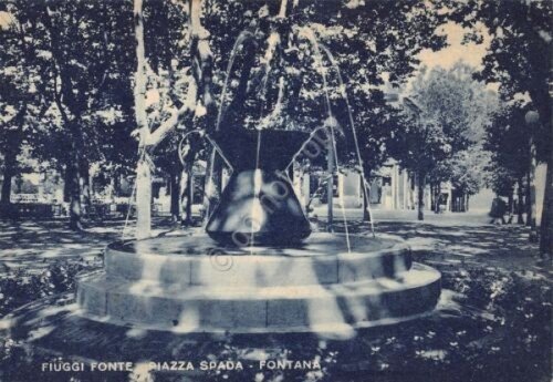 Cartolina Fiuggi Fonte Piazza Spada fontana 1954