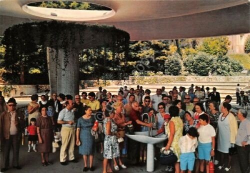 Cartolina Fiuggi Terme Fonte Bonifacio VIII animata 1975 | Immagine principale