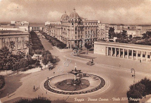 Cartolina Foggia Piazza Cavour Viale XXIV Maggio 1953 | Immagine principale